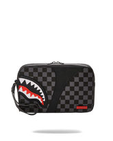 HENNY AIIR TO THE THRONE TOILETRY BAG