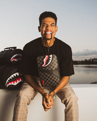 HENNY AIIR TO THE THRONE TOILETRY BAG