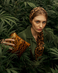 PARIS PAINT CROSSOVER CLUTCH