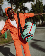 FUTURAMA PLANET EXPRESS PACK DUFFLE