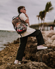 MADAGASCAR ROLLIN THRU DLXSV BACKPACK