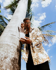 SPRAYSHARKS WORLDWIDE CROSSOVER CLUTCH W/ SHOULDER STRAP